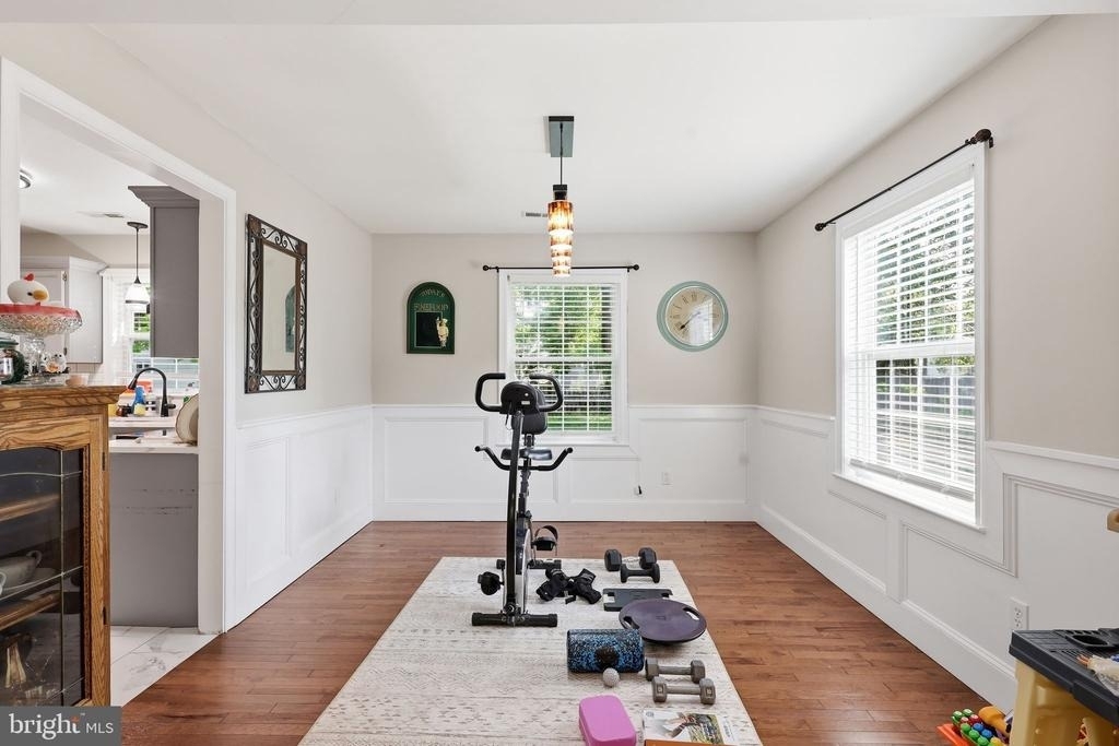 10106 S Fulton Drive - Photo 8