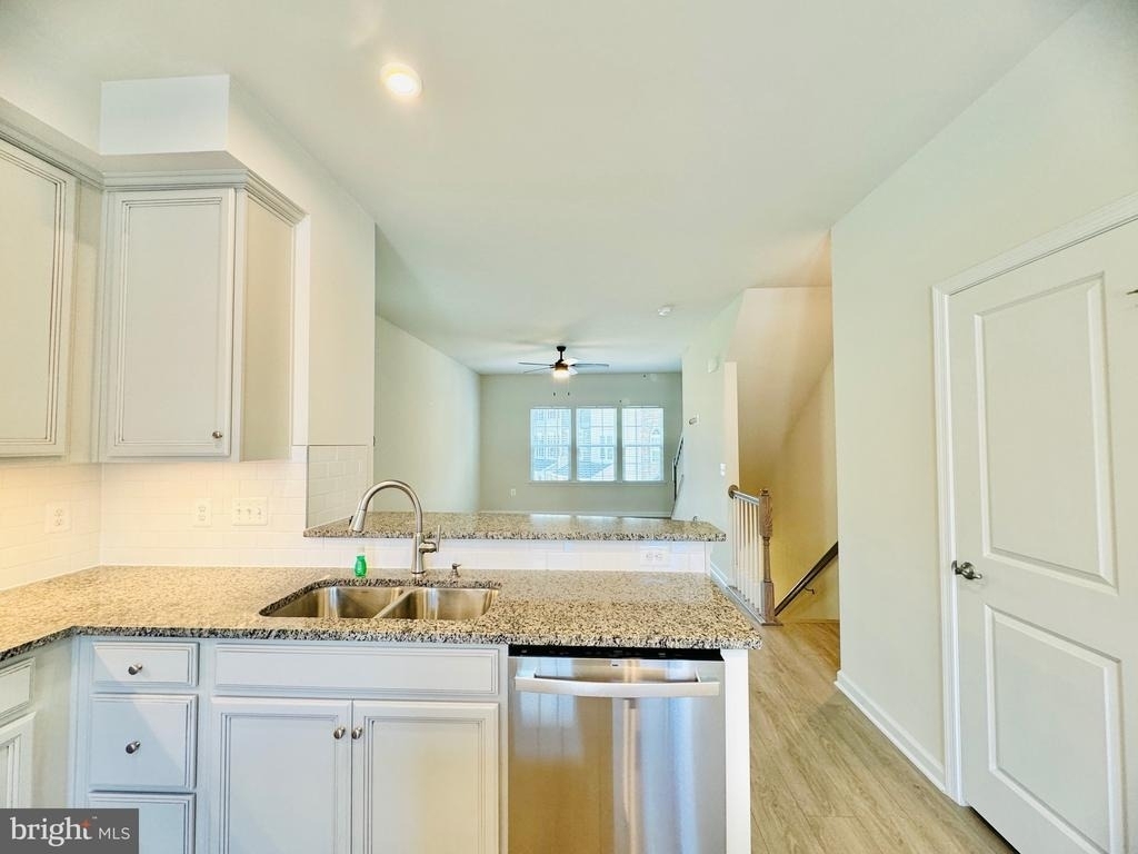 18374 Reaper Hill Court - Photo 8