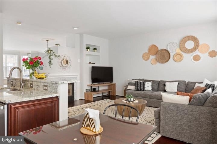 13340 Colchester Ferry Place - Photo 4