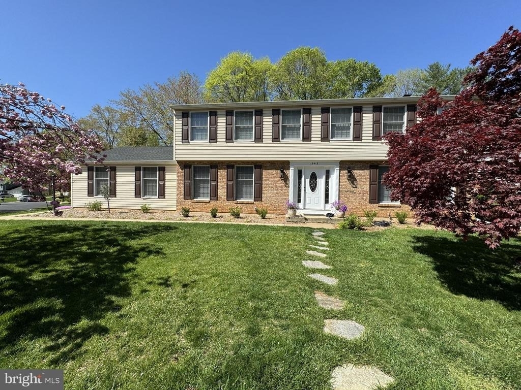 15418 Skyline Drive - Photo 0