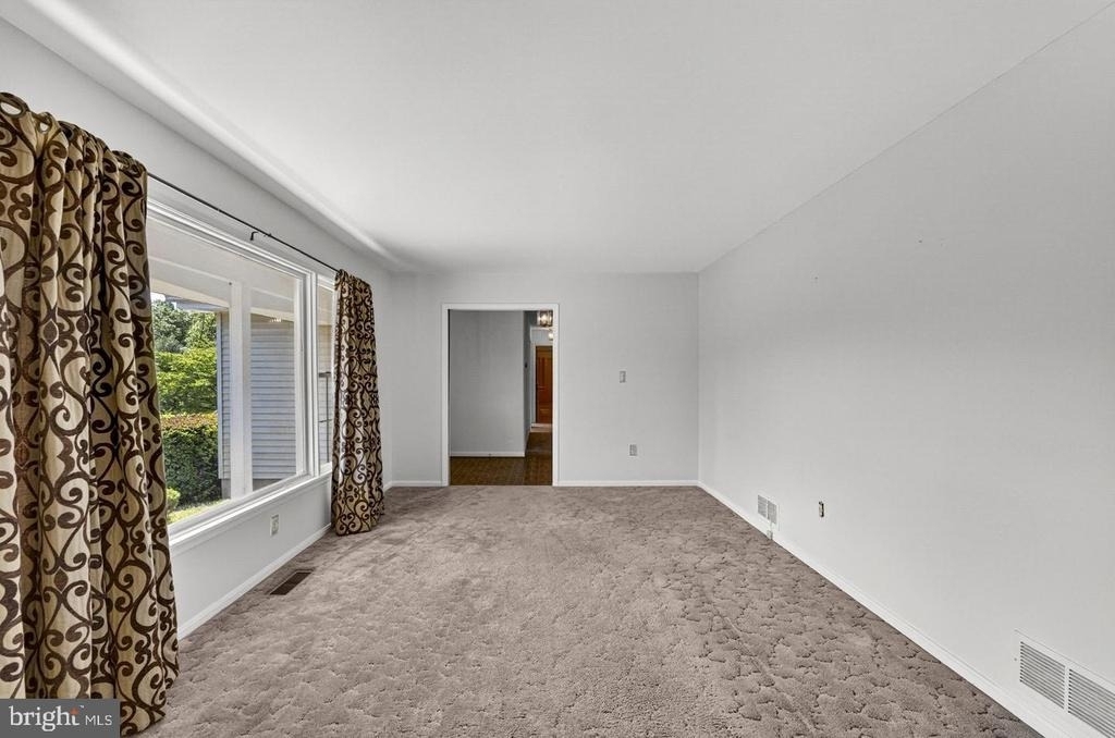 40297 Braddock Road - Photo 5