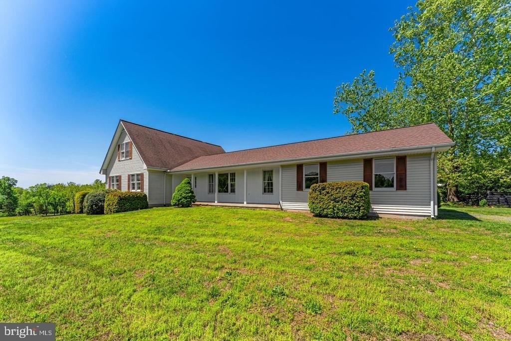 40297 Braddock Road - Photo 0