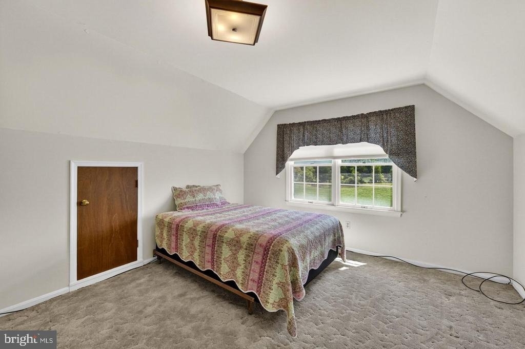 40297 Braddock Road - Photo 22