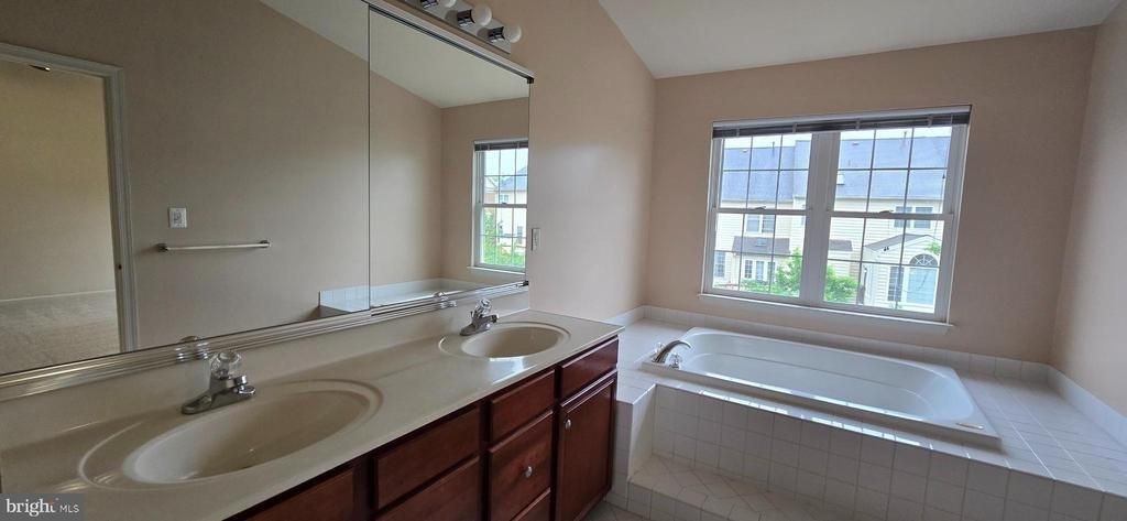 22614 Welborne Manor Square - Photo 11