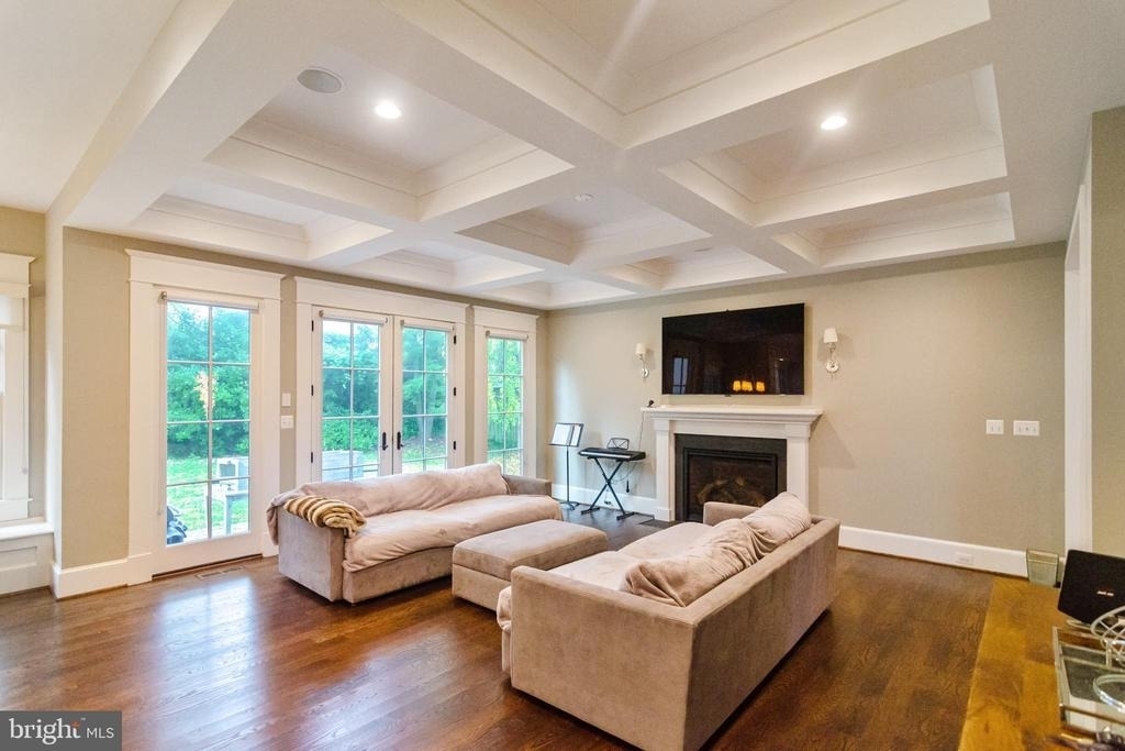 6801 Danforth Street - Photo 9
