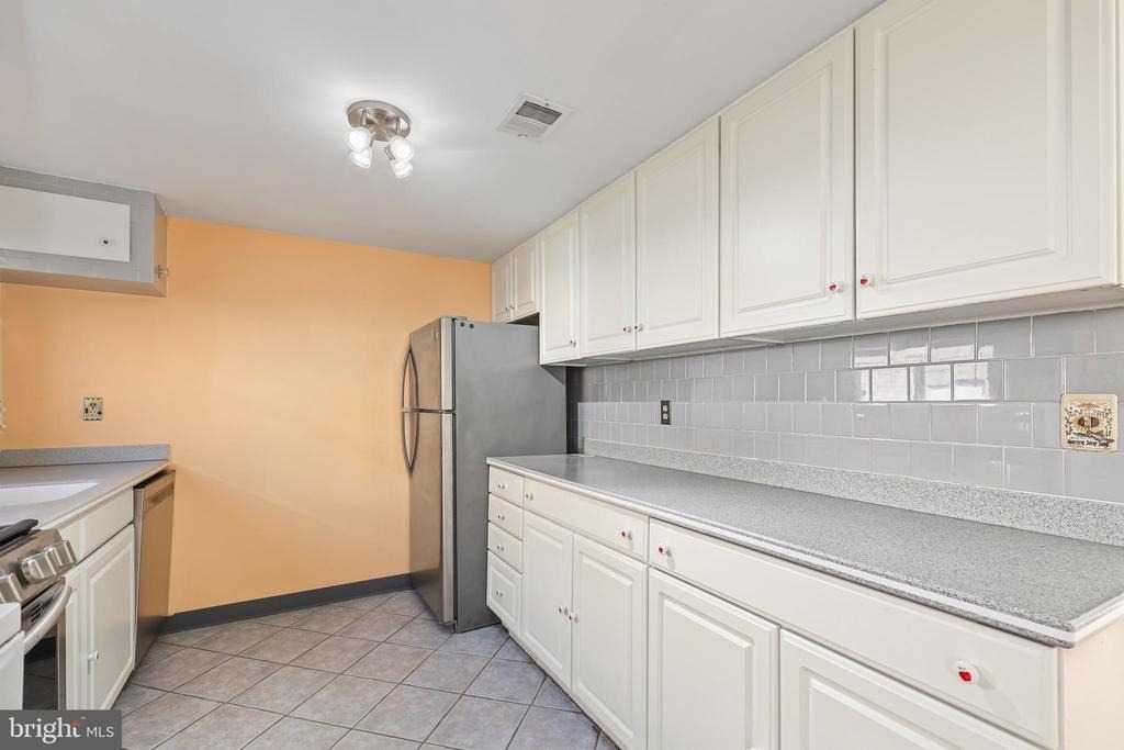 609 Jefferson Street - Photo 4