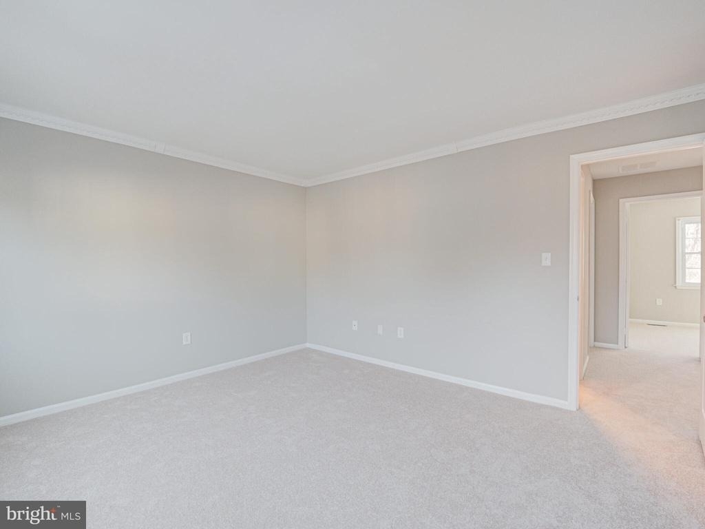 10332 Mockingbird Pond Court - Photo 22