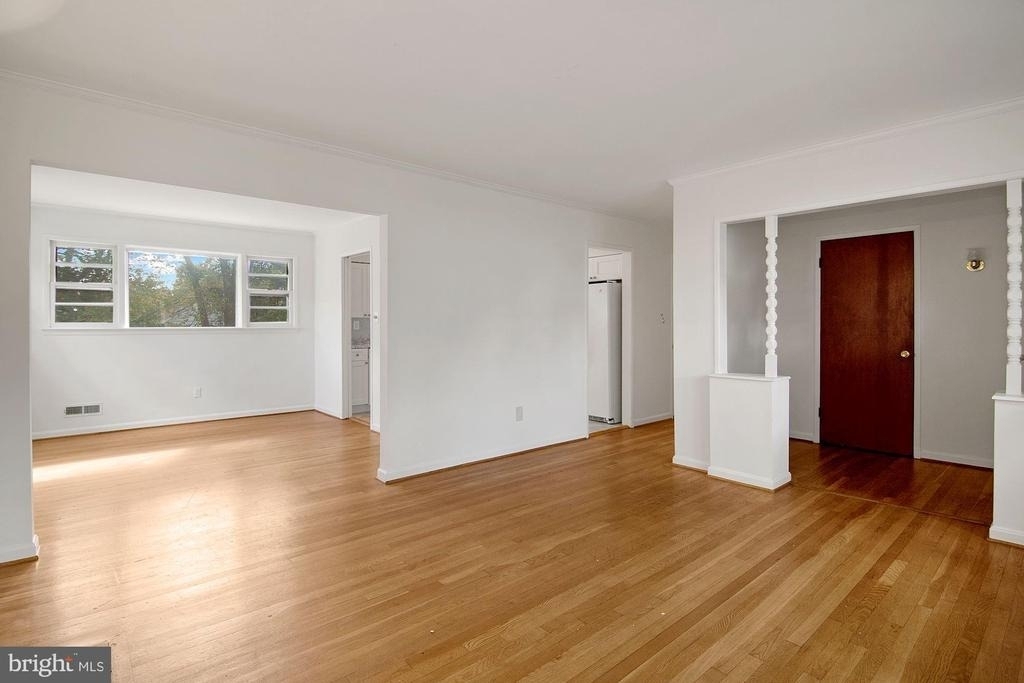 6807 Dean Drive - Photo 4