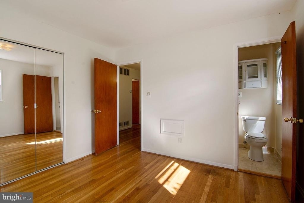 6807 Dean Drive - Photo 12