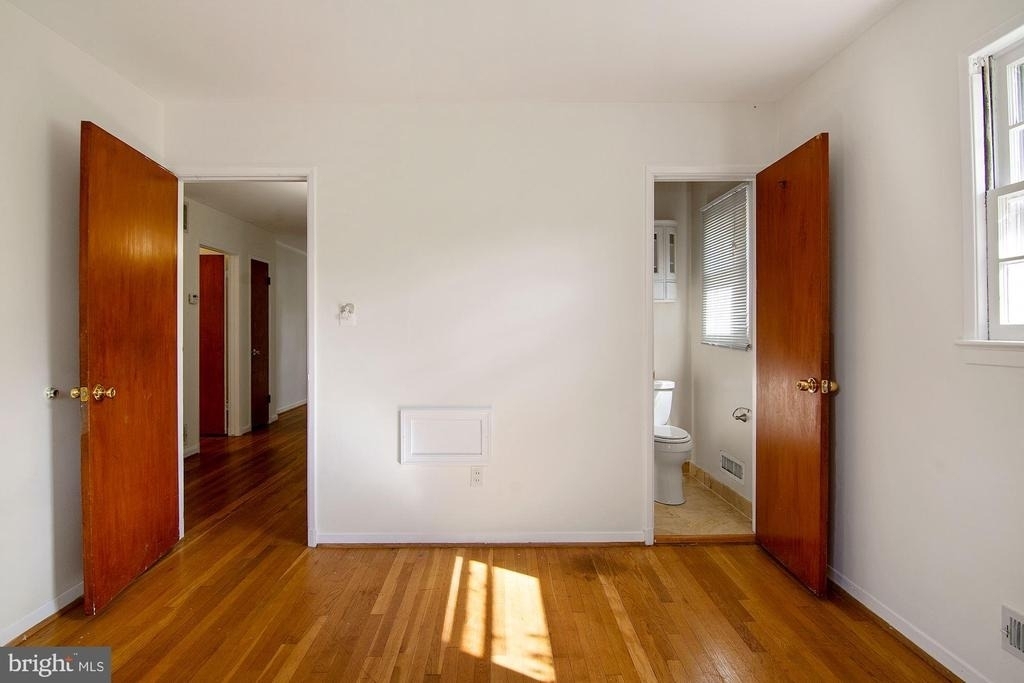6807 Dean Drive - Photo 13
