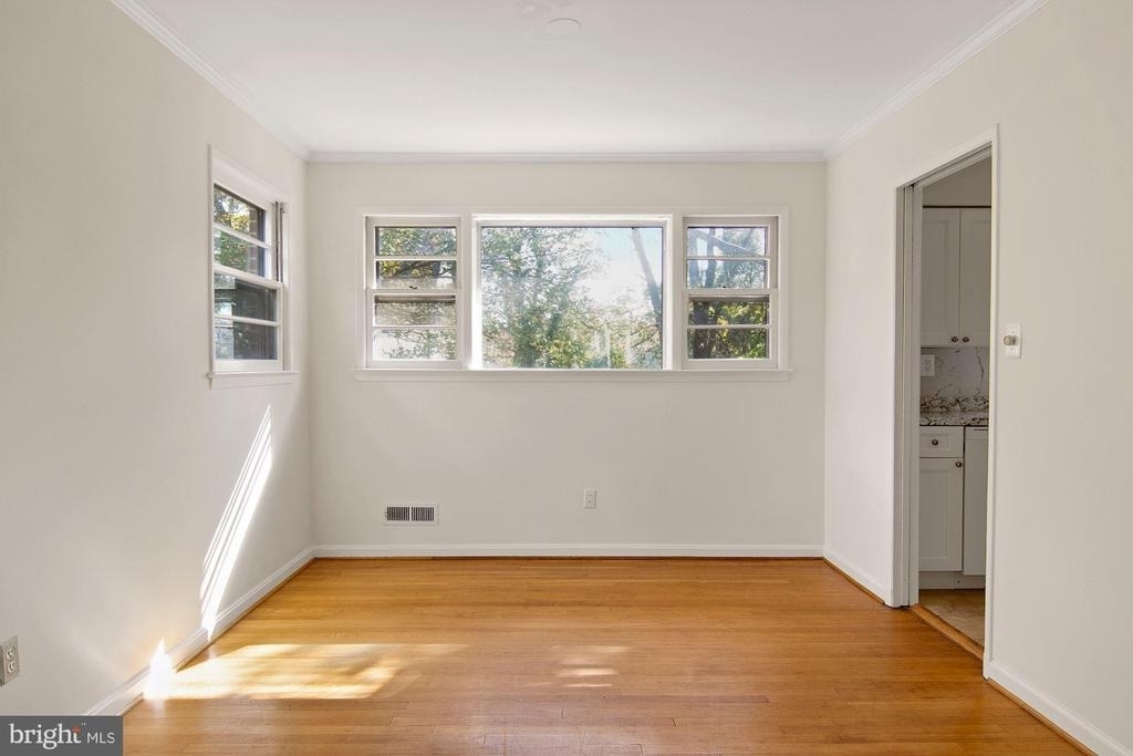 6807 Dean Drive - Photo 7
