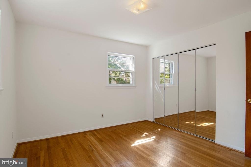 6807 Dean Drive - Photo 14