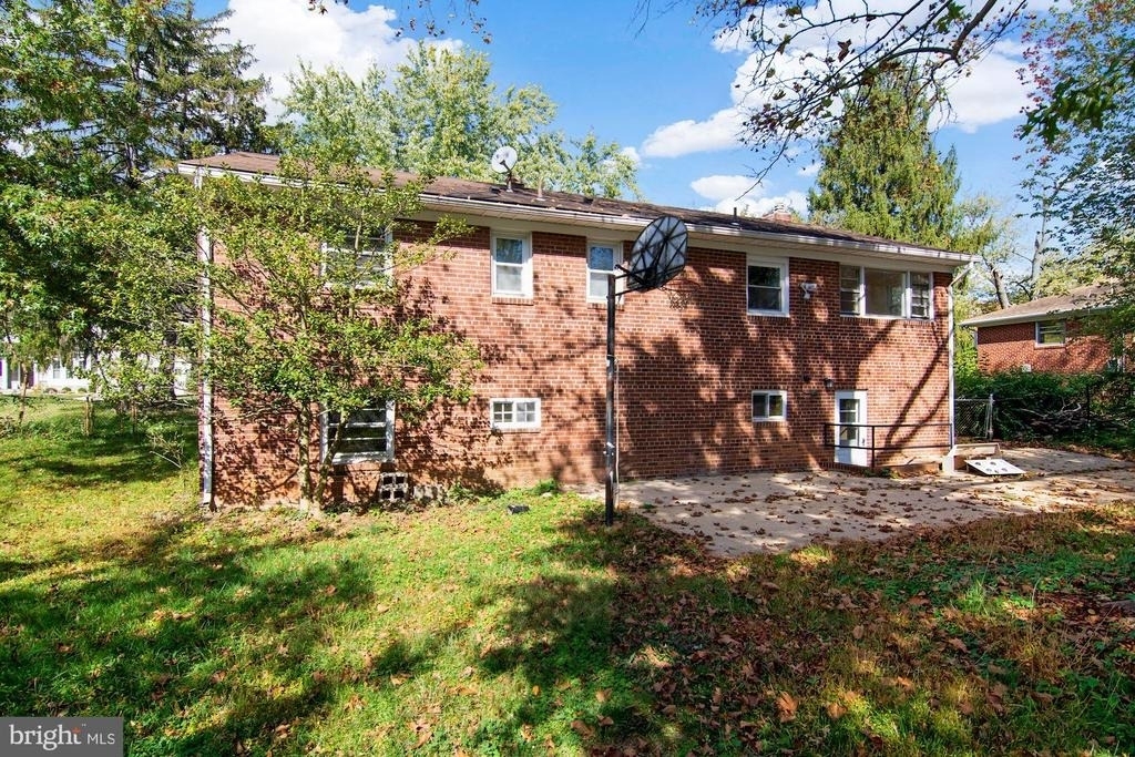 6807 Dean Drive - Photo 32