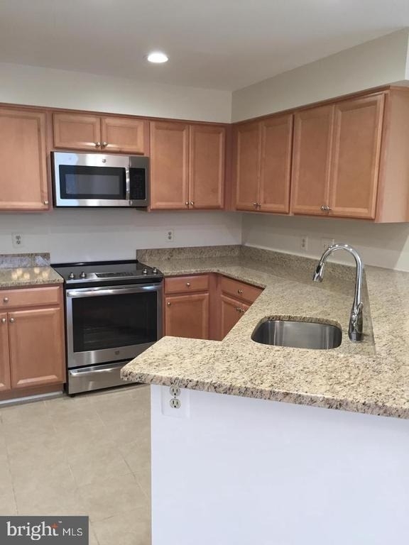 11242 Harbor Court - Photo 3