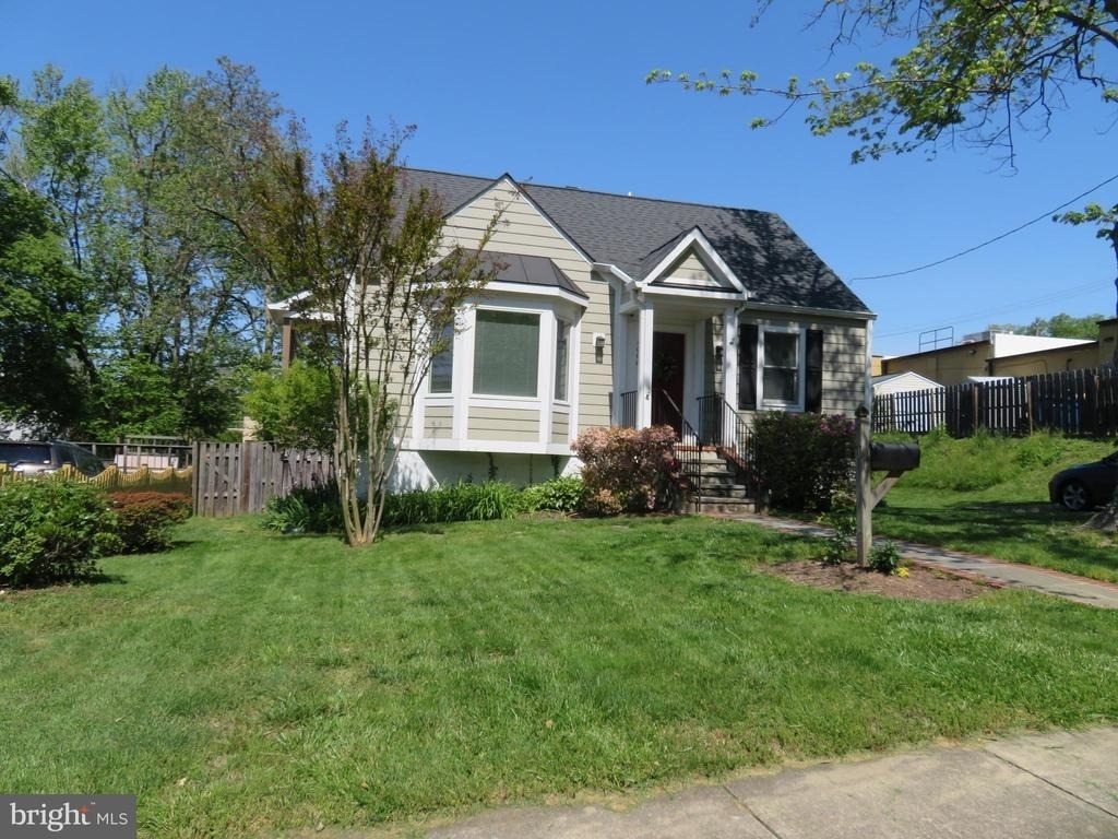 4006 Woodland Drive - Photo 1