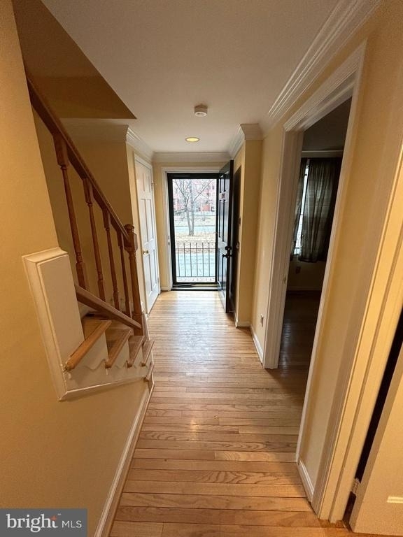 1202 W Abingdon Drive - Photo 3