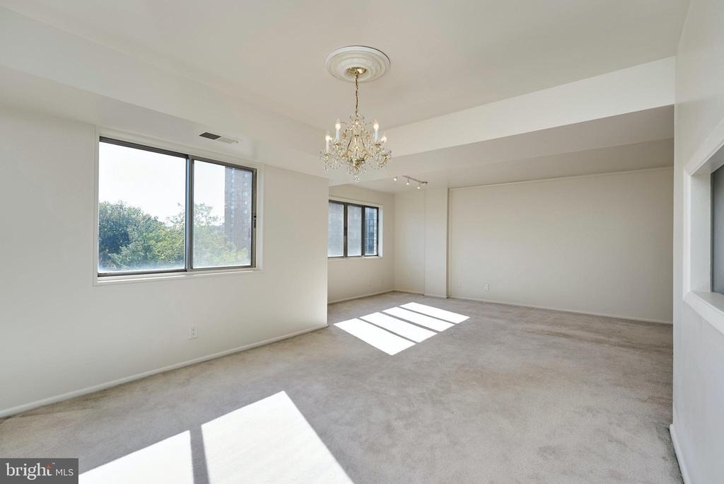 5340 Holmes Run Parkway - Photo 8