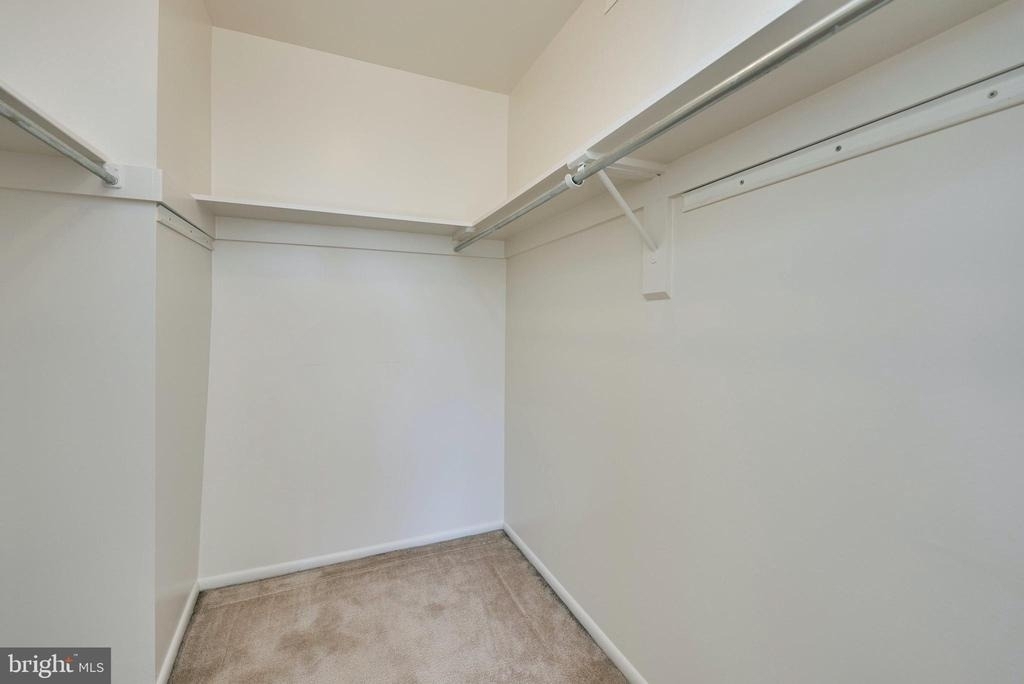 5340 Holmes Run Parkway - Photo 15