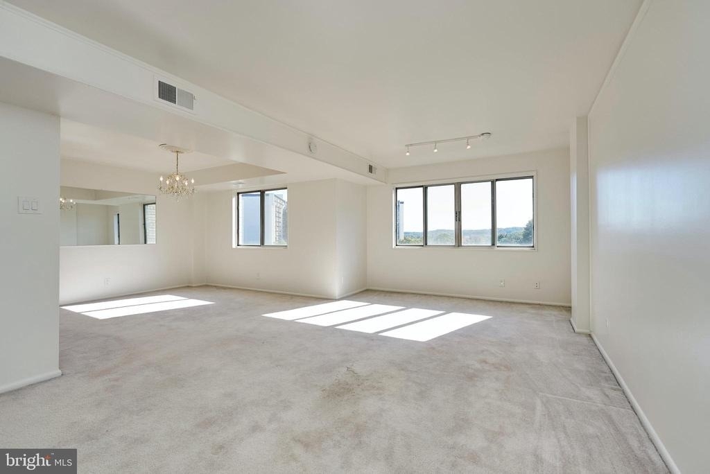 5340 Holmes Run Parkway - Photo 5