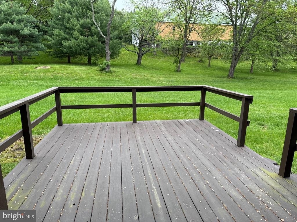 204 Village Road - Photo 15