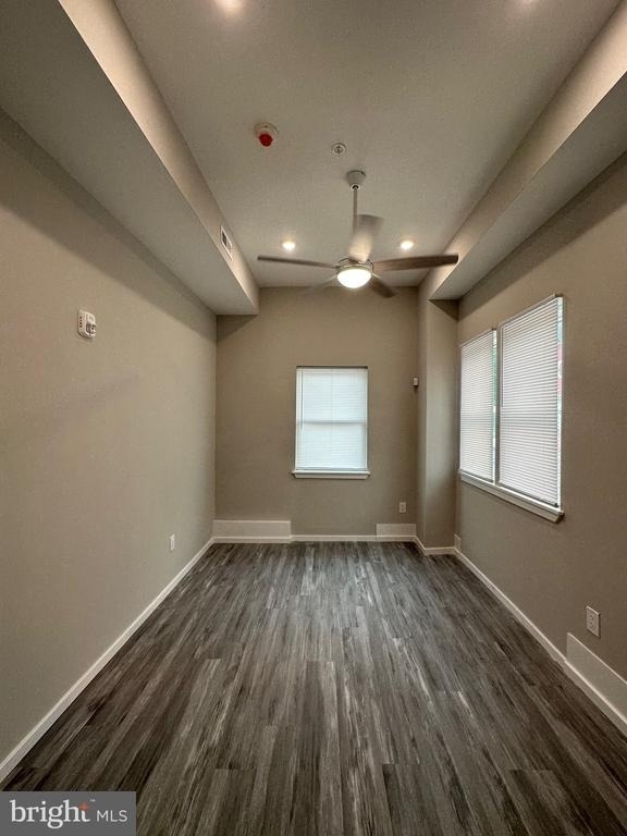 1225 W Dauphin Street - Photo 12