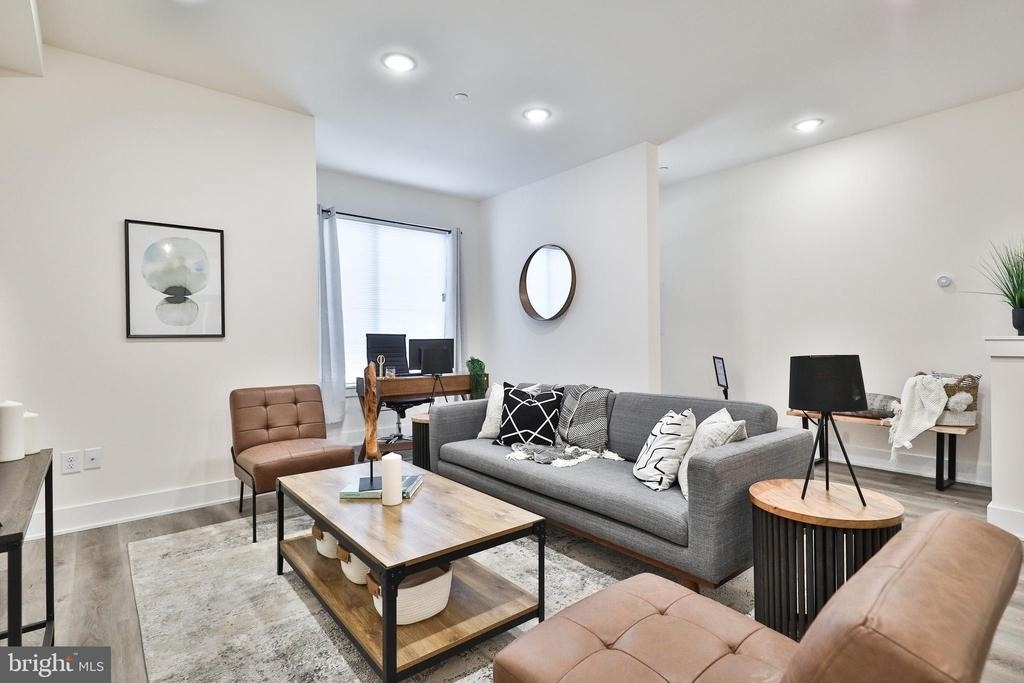 962 N 8th Street - Photo 3