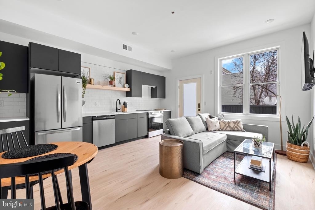 1221 N 4th Street - Photo 3