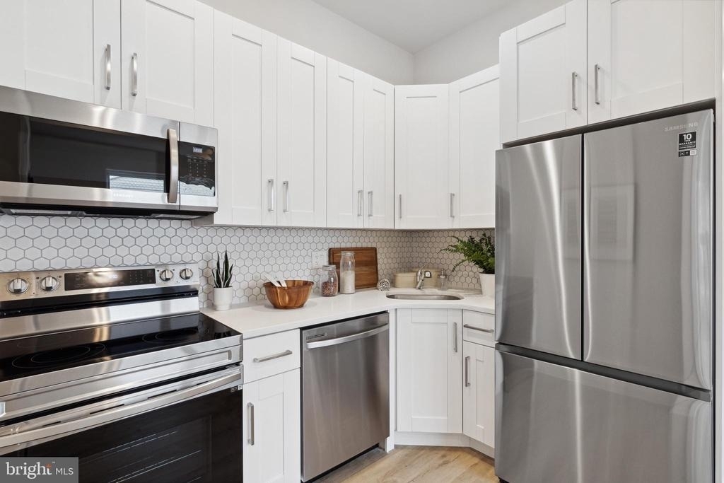 1330 S Patton Street - Photo 8