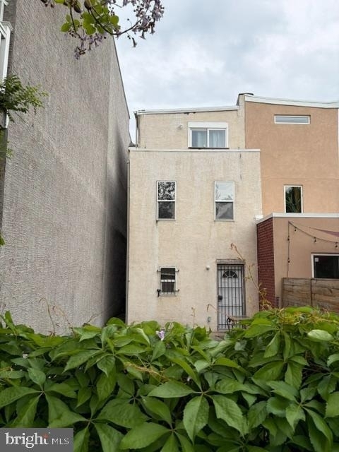 1020 Fairmount Avenue - Photo 1