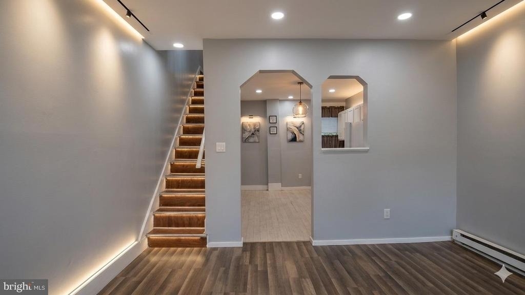 2925 N Marshall Street - Photo 1