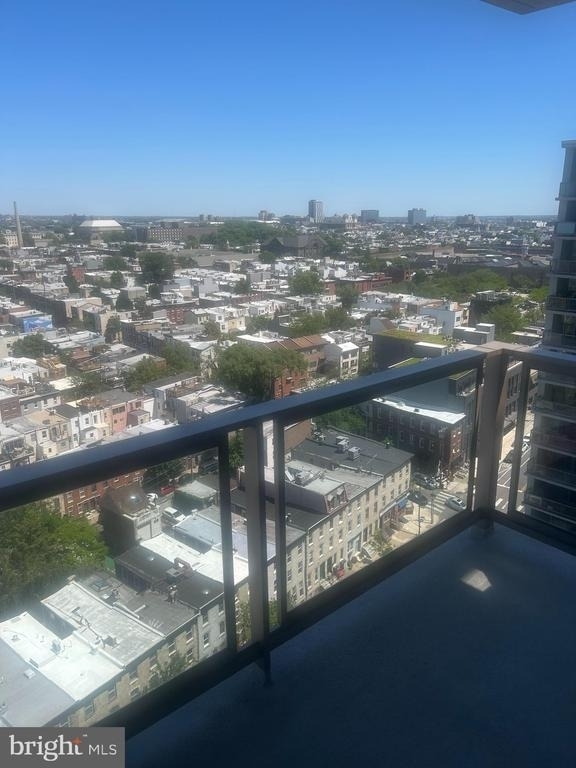2401 Pennsylvania Avenue - Photo 16