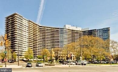 2401 Pennsylvania Avenue - Photo 0