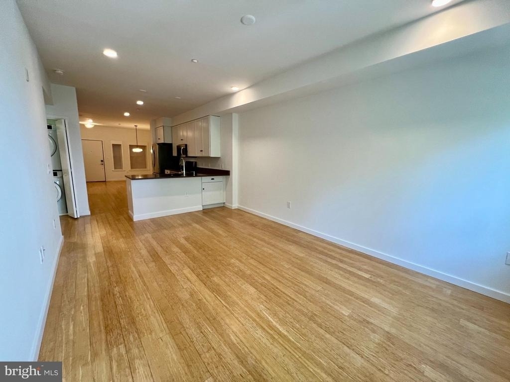 520 Carpenter Lane - Photo 6