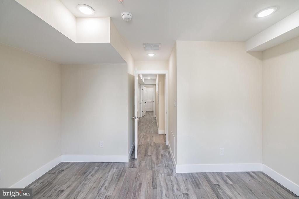 5047 Baltimore Avenue - Photo 6