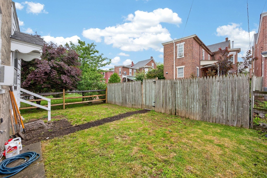 24 E 5th Street - Photo 23