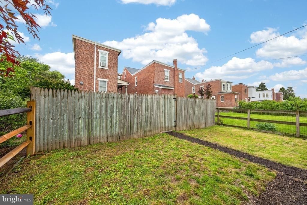 24 E 5th Street - Photo 20