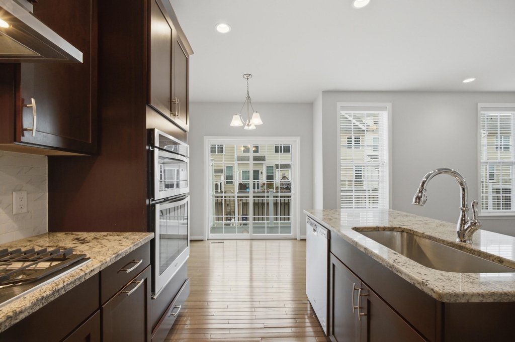 2780 Ashcombe Drive - Photo 13