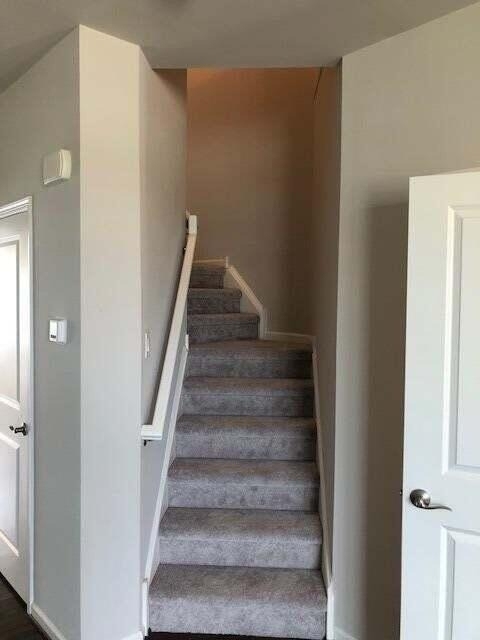 2780 Ashcombe Drive - Photo 2