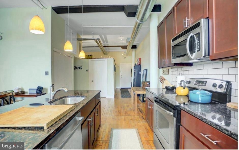 200 Lincoln Avenue - Photo 3