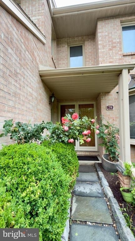 79 Militia Hill - Photo 3