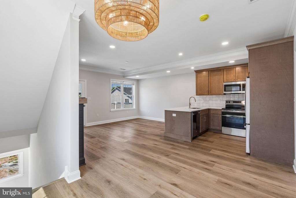 23 Christman Street - Photo 1
