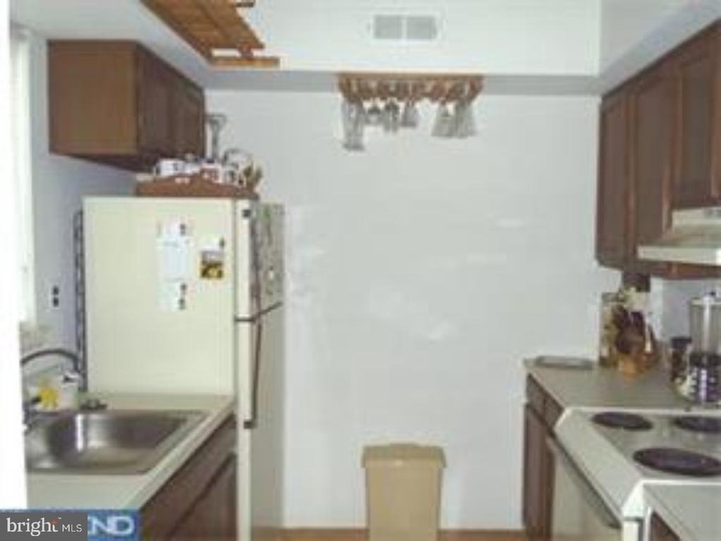 4844 Oxford Court - Photo 6