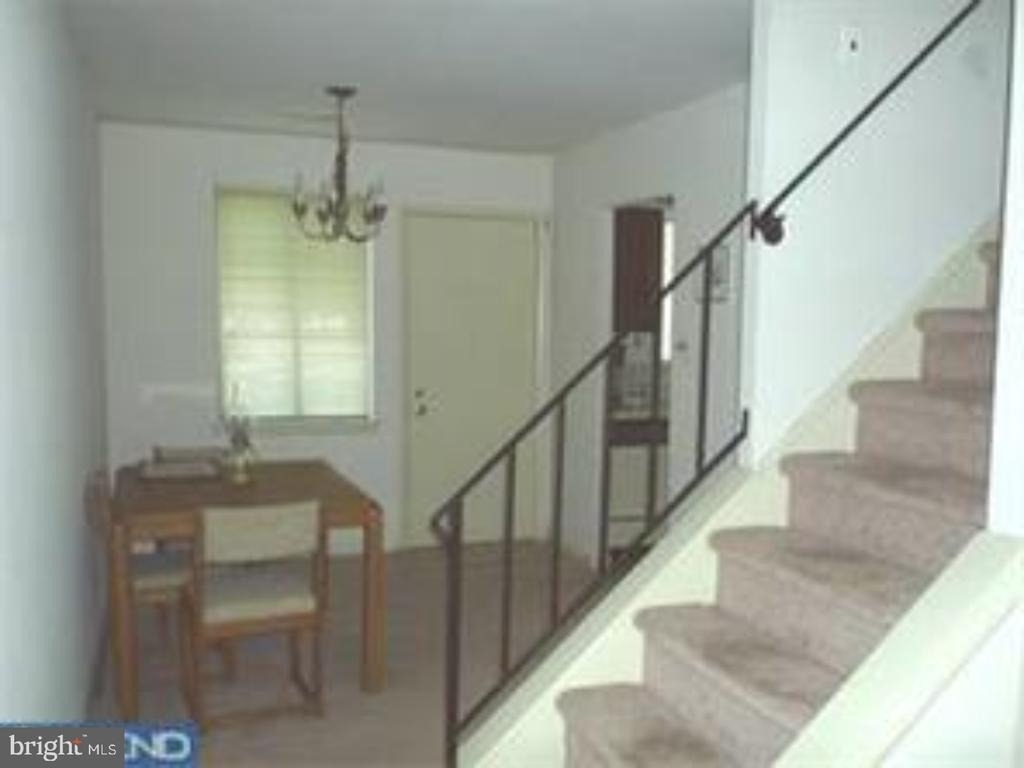 4844 Oxford Court - Photo 2