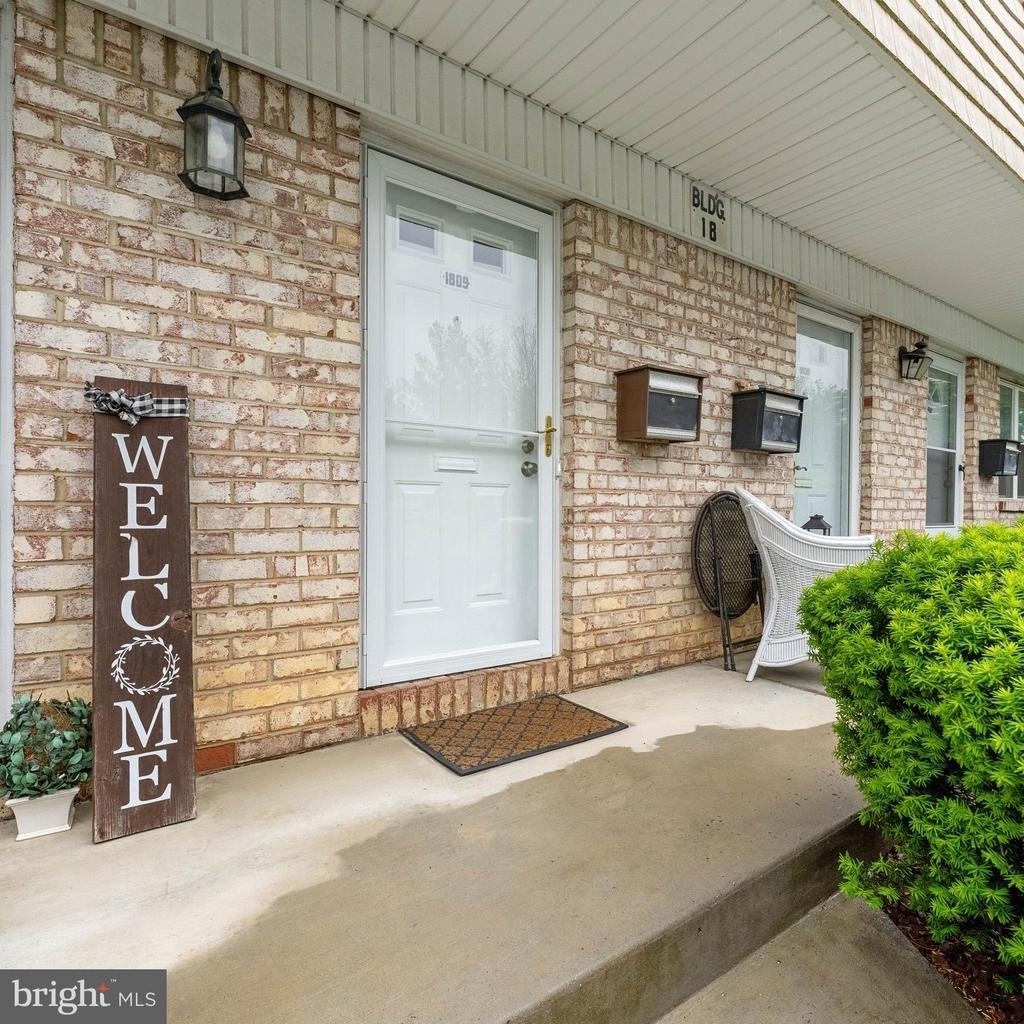 1809 Silver Court - Photo 1
