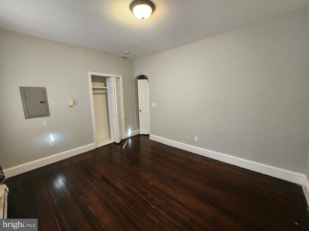 1023 Chestnut Avenue - Photo 1