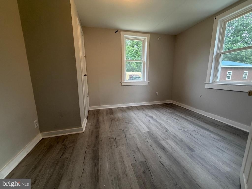 124 Stanger Avenue - Photo 0