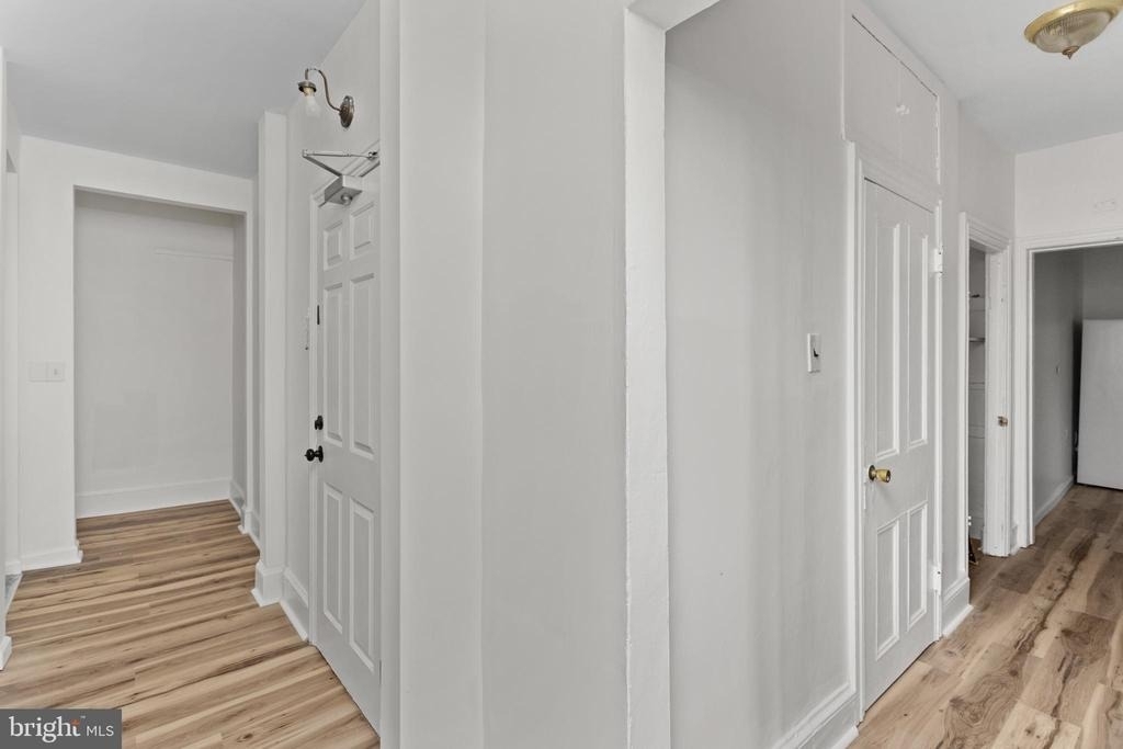 117 E Walnut Avenue - Photo 8