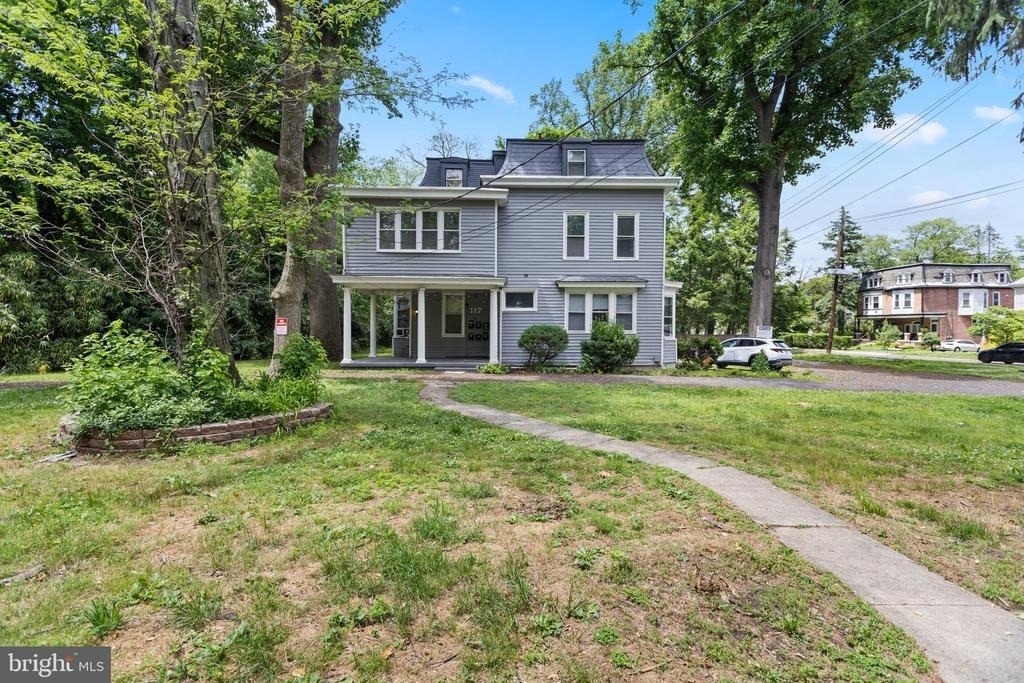 117 E Walnut Avenue - Photo 1