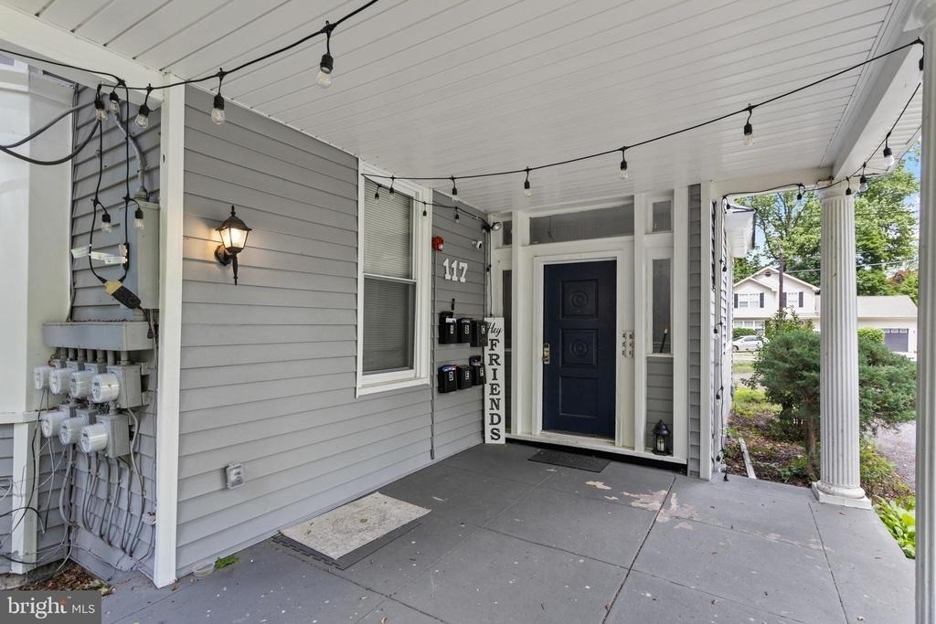 117 E Walnut Avenue - Photo 4