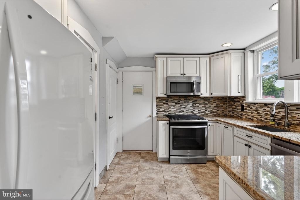 106 Ford Street - Photo 13